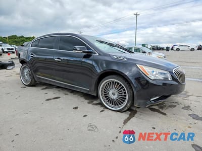 Czwarte zdjęcie samochodu z boku: 2016 BUICK LACROSSE VIN:1G4GB5G32GF165122 - miniatura