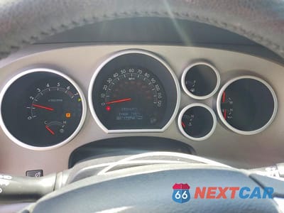 Zdjęcie 9 z 12 samochodu: 2017 TOYOTA SEQUOIA LIMITED VIN:5TDKY5G15HS066856 - miniatura