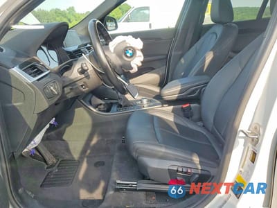 Zdjęcie 7 z 13 samochodu: 2019 BMW X1 XDRIVE28I VIN:WBXHT3C54K3H35834 - miniatura
