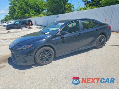 2025 TOYOTA CAMRY SE 4T1DAACK0SU156483 - główne zdjęcie licytacji z USA - miniatura