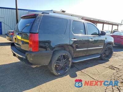Trzecie zdjęcie samochodu z tyłu: 2007 CADILLAC ESCALADE LUXURY VIN:1GYFK63807R131602 - miniatura