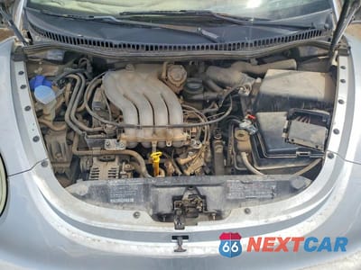 Zdjęcie 11 z 12 samochodu: 2000 VOLKSWAGEN NEW BEETLE GLS VIN:3VWCA21C2YM459969 - miniatura