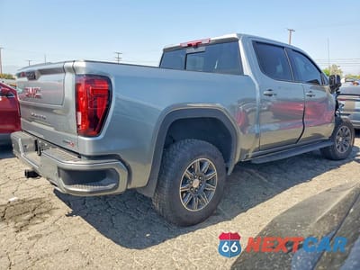 Trzecie zdjęcie samochodu z tyłu: 2025 GMC SIERRA K1500 AT4 VIN:1GTUUEE86SZ304143 - miniatura