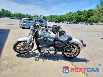 Trzecie zdjęcie samochodu z tyłu: 2017 HARLEY-DAVIDSON XL883 SUPERLOW VIN:1HD4CR216HC437965 - miniatura