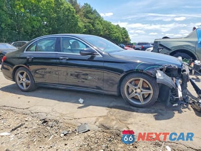 Czwarte zdjęcie samochodu z boku: 2017 MERCEDES-BENZ E 300 VIN:WDDZF4JB6HA009925 - miniatura