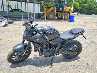 Trzecie zdjęcie samochodu z tyłu: 2026 YAMAHA MTN690 VIN:JYARM48E9TA003878 - miniatura