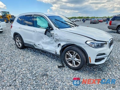 Czwarte zdjęcie samochodu z boku: 2021 BMW X3 XDRIVE30I VIN:5UXTY5C00M9G26357 - miniatura
