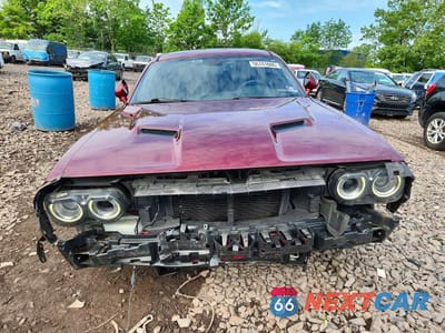 Piąte zdjęcie samochodu w środku: 2019 DODGE CHALLENGER SXT VIN:2C3CDZAG3KH573933 - miniatura