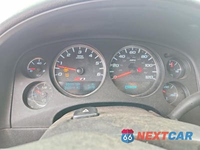 Zdjęcie 9 z 12 samochodu: 2010 GMC SIERRA K1500 SLE VIN:1GTSKVE33AZ194183 - miniatura