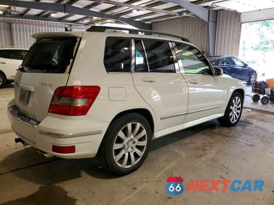 Trzecie zdjęcie samochodu z tyłu: 2012 MERCEDES-BENZ GLK 350 4MATIC VIN:WDCGG8HB5CF838230 - miniatura