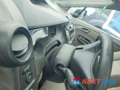 Zdjęcie 9 z 12 samochodu: 2011 HONDA INSIGHT VIN:JHMZE2H32BS007802 - miniatura