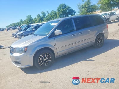 2015 DODGE GRAND CARAVAN SE 2C4RDGBG0FR669608 - główne zdjęcie licytacji z USA - miniatura