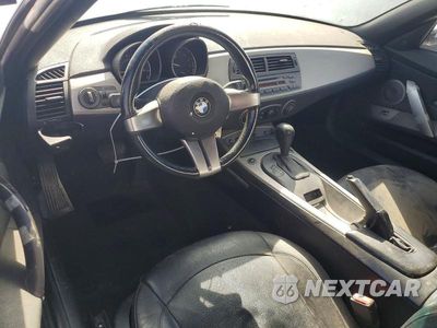 Zdjęcie 8 z 12 samochodu: 2003 BMW Z4 2.5 VIN:4USBT33413LS46942 - miniatura