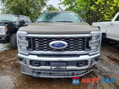 Piąte zdjęcie samochodu w środku: 2026 FORD F350 SUPER DUTY VIN:1FT8W3DT9TED83161 - miniatura