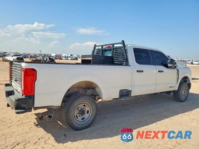 Trzecie zdjęcie samochodu z tyłu: 2024 FORD F250 SUPER DUTY VIN:1FT7W2BT9REC18955 - miniatura