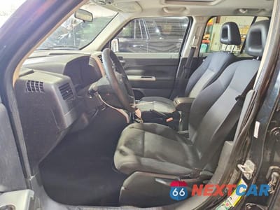 Zdjęcie 7 z 12 samochodu: 2008 JEEP PATRIOT SPORT VIN:1J8FF28W18D607910 - miniatura