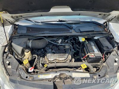 Zdjęcie 12 z 13 samochodu: 2011 VOLKSWAGEN ROUTAN SEL VIN:2V4RW5DGXBR750188 - miniatura