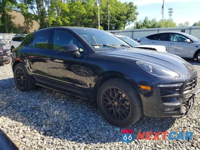 Czwarte zdjęcie samochodu z boku: 2017 PORSCHE MACAN GTS VIN:WP1AG2A54HLB52300 - miniatura