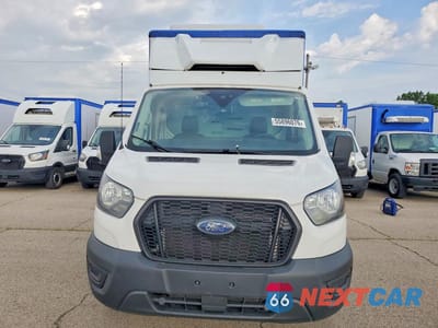 Piąte zdjęcie samochodu w środku: 2022 FORD TRANSIT DELIVERY TRUCK VIN:1FDBW5Z84NKA31644 - miniatura