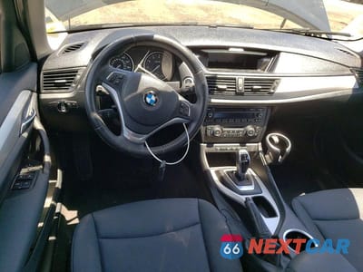 Zdjęcie 8 z 12 samochodu: 2014 BMW X1 XDRIVE28I VIN:WBAVL1C56EVR93781 - miniatura