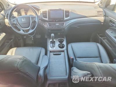 Zdjęcie 8 z 13 samochodu: 2018 HONDA RIDGELINE RTL VIN:5FPYK2F67JB000141 - miniatura