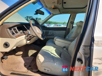 Zdjęcie 7 z 12 samochodu: 1997 LINCOLN TOWN CAR SIGNATURE VIN:1LNLM82WXVY705345 - miniatura