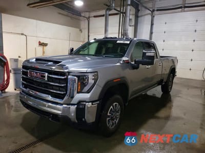 2025 GMC SIERRA K3500 SLT 1GT4UUEY1SF302361 - główne zdjęcie licytacji z USA - miniatura