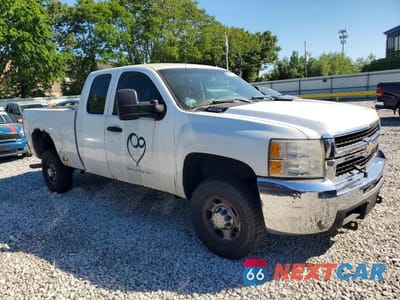 Czwarte zdjęcie samochodu z boku: 2009 CHEVROLET SILVERADO K2500 HEAVY DUTY VIN:1GCHK49KX9E100762 - miniatura