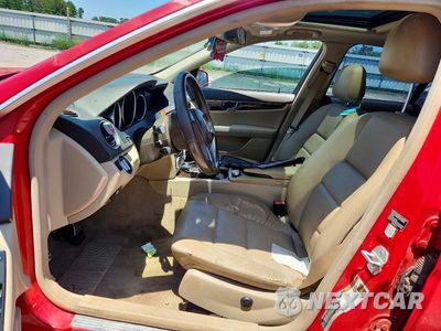 Zdjęcie 7 z 13 samochodu: 2014 MERCEDES-BENZ C 250 VIN:WDDGF4HB5EA962151 - miniatura