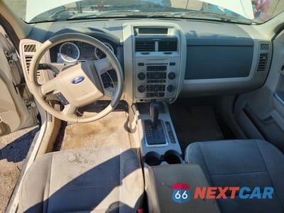 Zdjęcie 8 z 12 samochodu: 2010 FORD ESCAPE XLT VIN:1FMCU0D72AKC65366 - miniatura