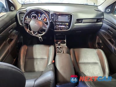 Zdjęcie 8 z 13 samochodu: 2016 MITSUBISHI OUTLANDER SE VIN:JA4AD3A30GZ015763 - miniatura