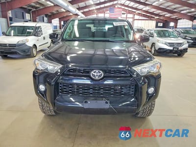 Piąte zdjęcie samochodu w środku: 2015 TOYOTA 4RUNNER SR5 VIN:JTEBU5JR1F5226451 - miniatura