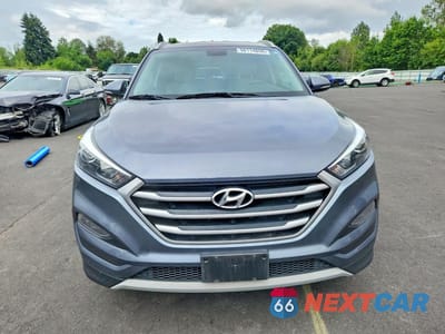 Piąte zdjęcie samochodu w środku: 2017 HYUNDAI TUCSON ECO VIN:KM8J3CA24HU291390 - miniatura