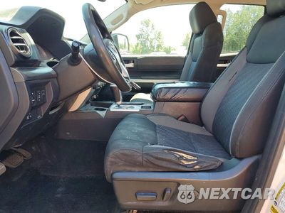 Zdjęcie 7 z 12 samochodu: 2017 TOYOTA TUNDRA SR5 VIN:5TFUY5F14HX617945 - miniatura
