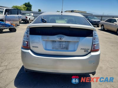 Zdjęcie 6 z 12 samochodu: 2005 TOYOTA PRIUS BASE VIN:JTDKB20U253054925 - miniatura