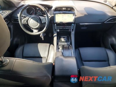 Zdjęcie 8 z 13 samochodu: 2019 JAGUAR F-PACE PREMIUM VIN:SADCJ2FX8KA357275 - miniatura