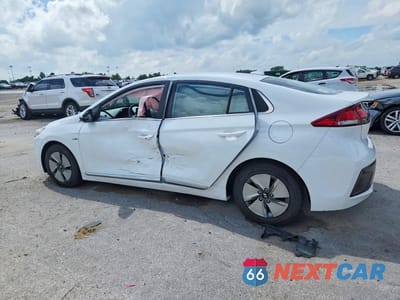 Drugie zdjęcie samochodu z przodu: 2020 HYUNDAI IONIQ SE VIN:KMHC75LCXLU201988 - miniatura