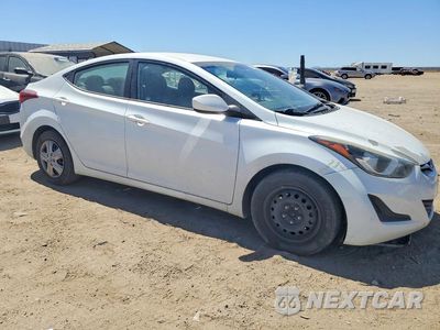 Czwarte zdjęcie samochodu z boku: 2016 HYUNDAI ELANTRA SE VIN:5NPDH4AE9GH710071 - miniatura