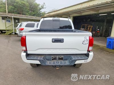 Zdjęcie 6 z 12 samochodu: 2017 TOYOTA TACOMA TRD SPORT VIN:3TMCZ5AN6HM046760 - miniatura