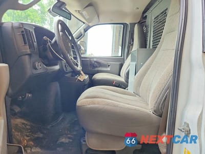 Zdjęcie 7 z 13 samochodu: 2024 CHEVROLET EXPRESS G2500 VIN:1GCWGAF70R1177722 - miniatura