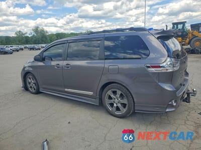 Drugie zdjęcie samochodu z przodu: 2017 TOYOTA SIENNA SE VIN:5TDXZ3DC1HS849816 - miniatura