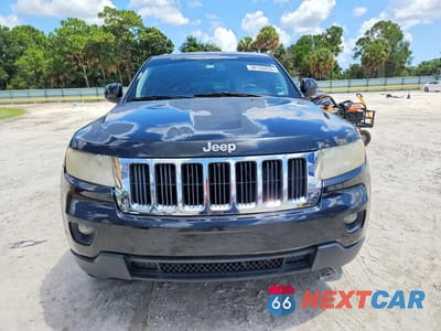 Piąte zdjęcie samochodu w środku: 2012 JEEP GRAND CHEROKEE LAREDO VIN:1C4RJEAGXCC314173 - miniatura