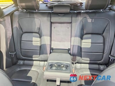 Zdjęcie 10 z 13 samochodu: 2017 JAGUAR F-PACE R - SPORT VIN:SADCL2BV0HA495108 - miniatura