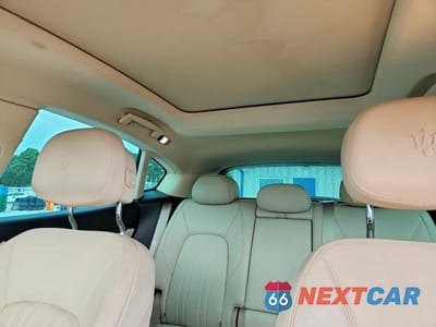 Zdjęcie 10 z 13 samochodu: 2018 MASERATI LEVANTE VIN:ZN661XUAXJX297241 - miniatura
