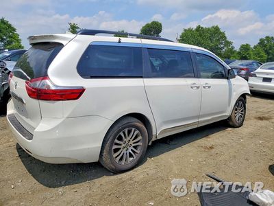 Trzecie zdjęcie samochodu z tyłu: 2020 TOYOTA SIENNA XLE 8-PASSENGER VIN:5TDYZ3DC6LS078573 - miniatura