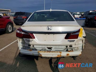 Zdjęcie 6 z 12 samochodu: 2017 HONDA ACCORD TOURING HYBRID VIN:JHMCR6F73HC024859 - miniatura