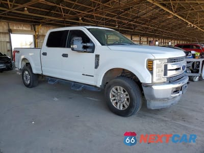 Czwarte zdjęcie samochodu z boku: 2018 FORD F250 SUPER DUTY VIN:1FT7W2BT0JEB97403 - miniatura