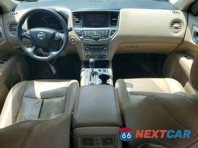 Zdjęcie 8 z 13 samochodu: 2018 NISSAN PATHFINDER SL VIN:5N1DR2MM6JC604938 - miniatura