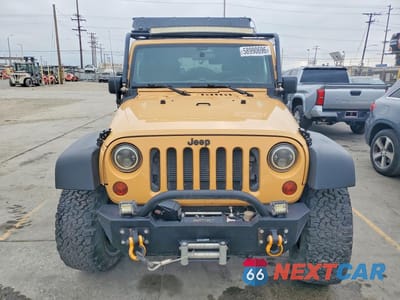Piąte zdjęcie samochodu w środku: 2013 JEEP WRANGLER SPORT VIN:1C4AJWAGXDL686939 - miniatura