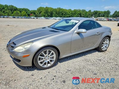 2005 MERCEDES-BENZ SLK 350 WDBWK56FX5F040702 - główne zdjęcie licytacji z USA - miniatura